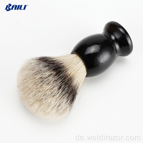 Nass-Rasierpinsel mit schwarzem Griff und Silberspitze Badger